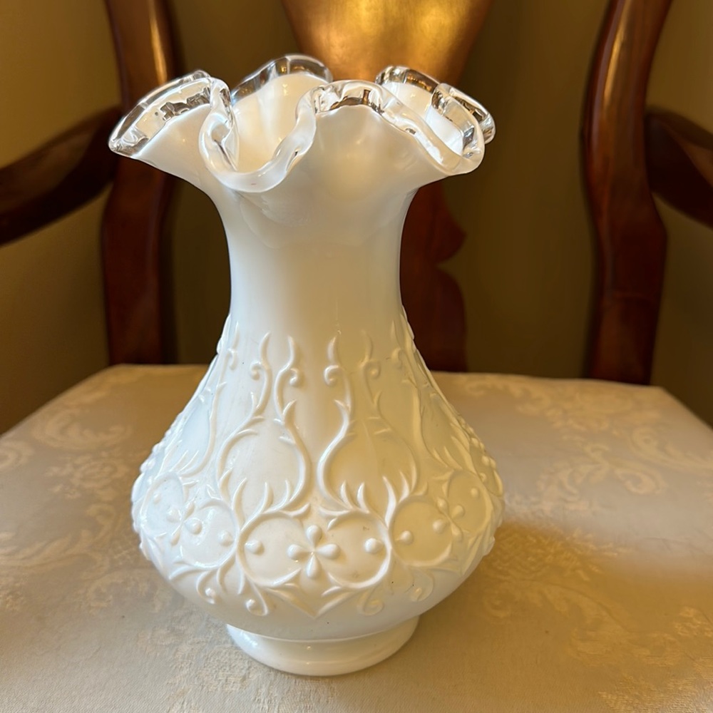 Fenton milk glass SilverCrest Spanish Lace with ruffled edge vase